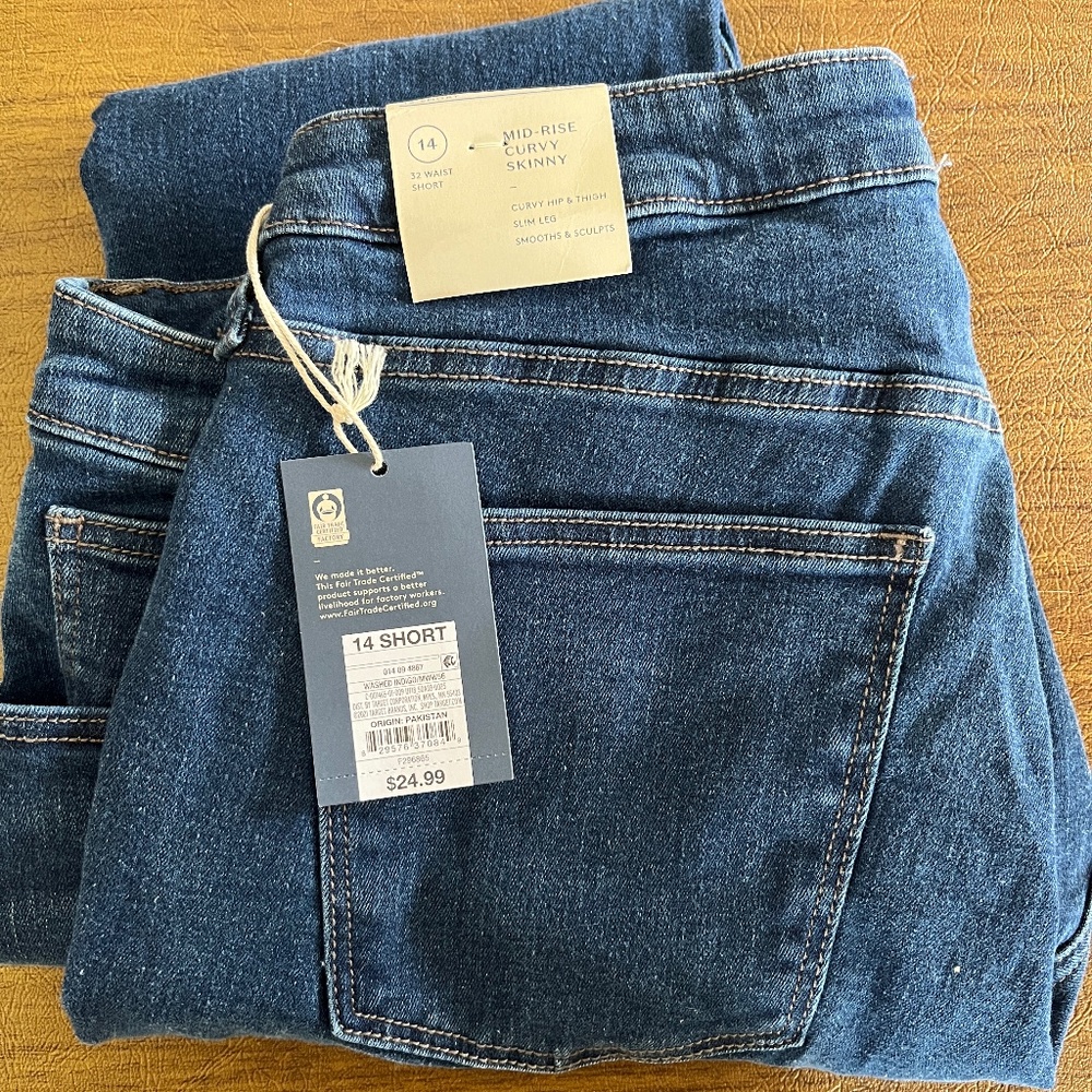 Universal Thread Mid Rise Curvy Skinny 14S